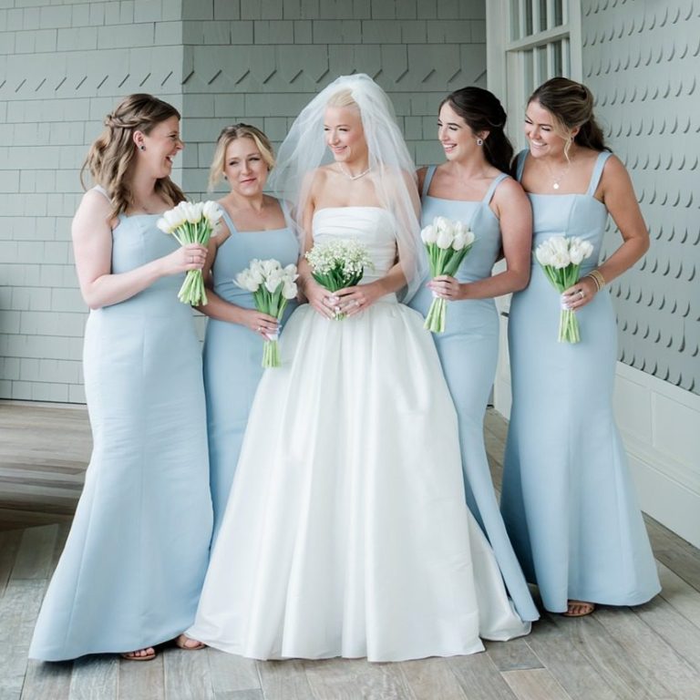 candid wedding photographs