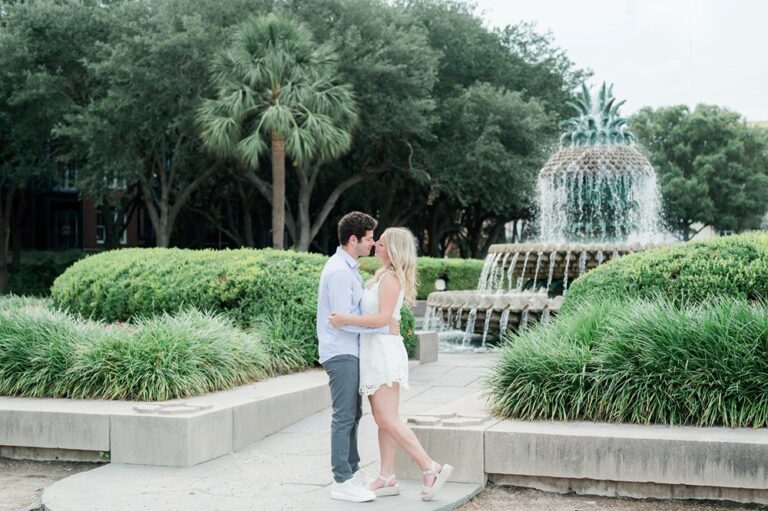 A Local’s Guide to Picture-Perfect Charleston Engagement Photo Locations