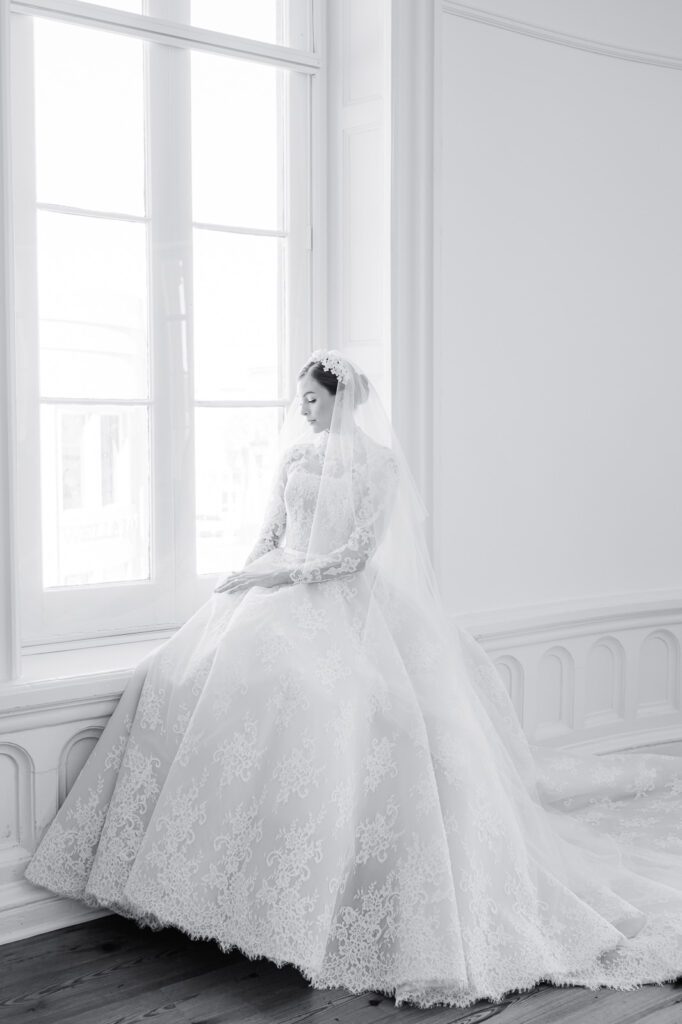 The Secret to Flattering Poses for Brides Who Don’t Love Being Photographed