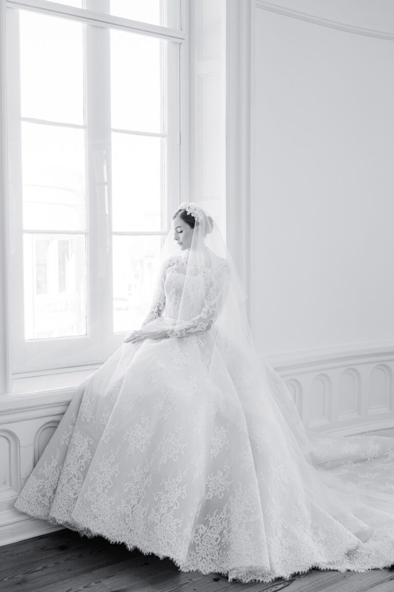 The Secret to Flattering Poses for Brides Who Don’t Love Being Photographed