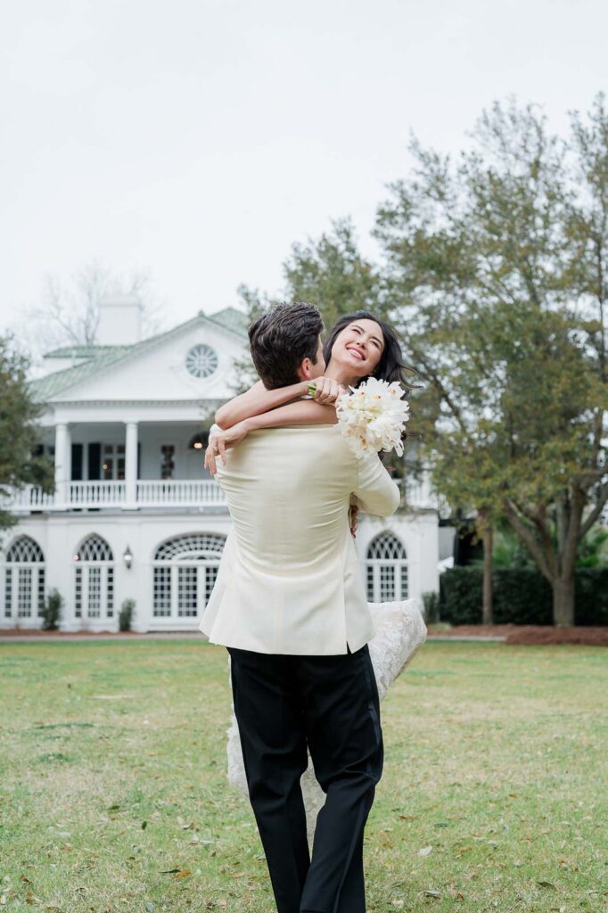 5 Must-Have Wedding Photos That Tell Your Unique Love Story
